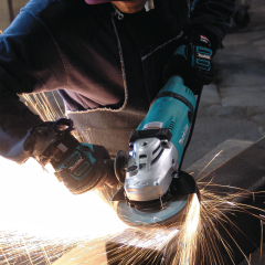 Makita GA7040S Büyük Taşlama