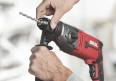 Skil 6745GA Darbeli Matkap 1050W Çantalı + 10 Uç