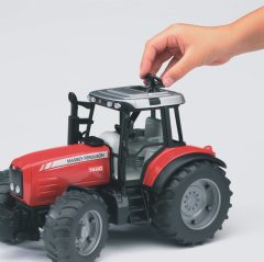Bruder Massey Ferguson 7480 Traktör & Römork BR02045