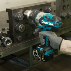 Makita DTW1001RTJ Akülü Kömürsüz Darbeli 3/4'' Somun Sıkma Sökme Makinesi