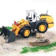 Bruder Liebherr L574 Kepçe (BR02430)