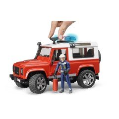 Bruder Land Rover İtfaiye Aracı ve İtfaiye Memuru (BR02596)