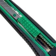 Elta Ergonomik Kilitli Dar Maket Bıçağı 9 mm 14000 005045